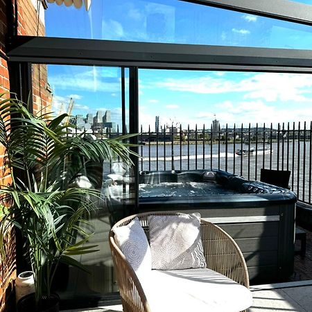 3 X Bedroom Riverside Flat With Hot Tub On Roof Terrace London Exterior foto