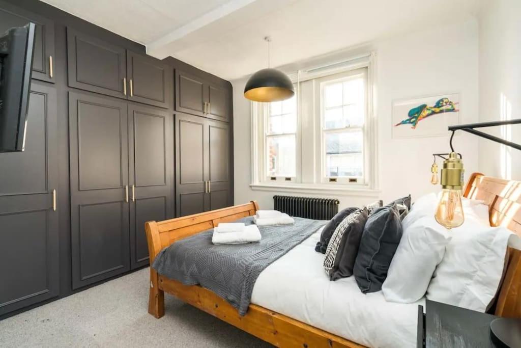 3 X Bedroom Riverside Flat With Hot Tub On Roof Terrace London Exterior foto