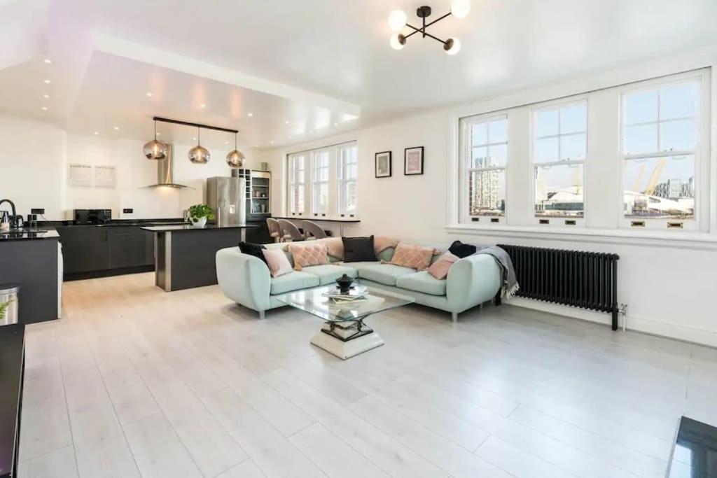 3 X Bedroom Riverside Flat With Hot Tub On Roof Terrace London Exterior foto