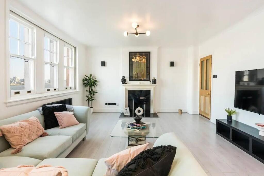 3 X Bedroom Riverside Flat With Hot Tub On Roof Terrace London Exterior foto